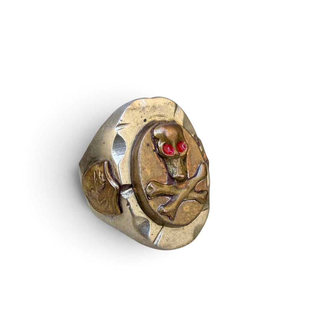1940s Oval-shaped Skinny Skull Mexico Souvenir Ring