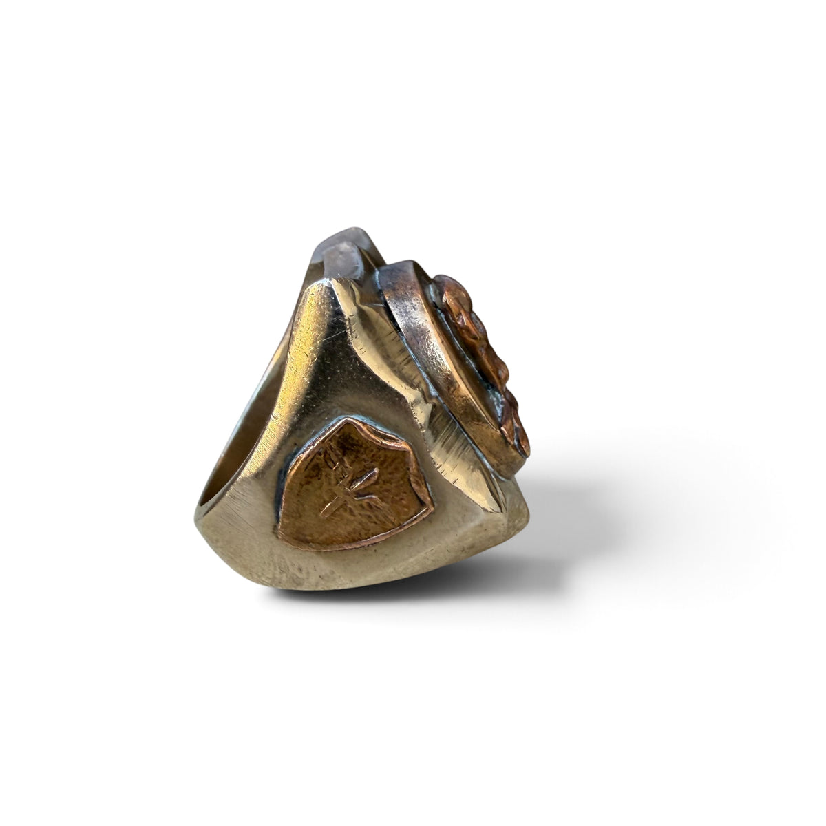 1940s Shield-shaped Skinny Skull Mexico Souvenir Ring